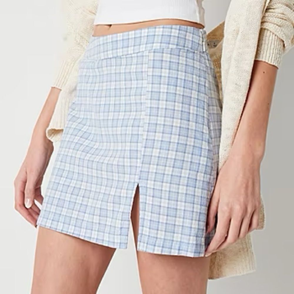 Arizona Women's/Juniors Mid Rise Scooter Skirt - Size Medium - Picture 7 of 7